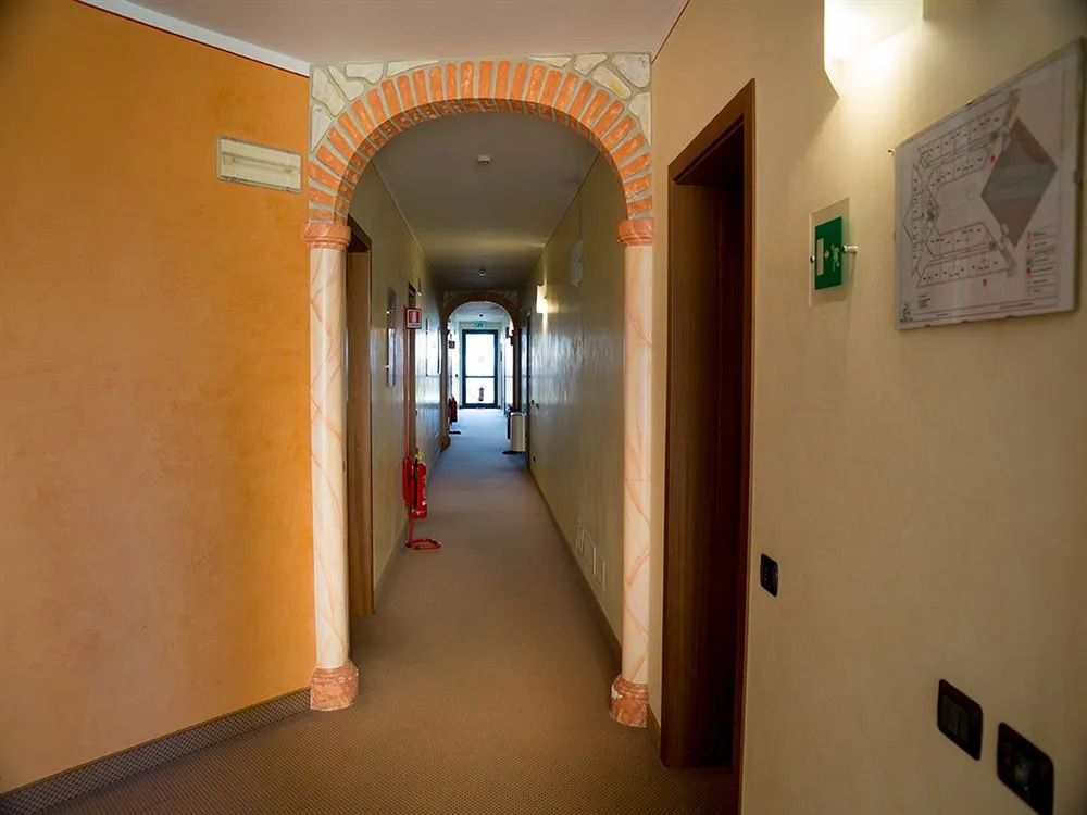 Eden Hotel