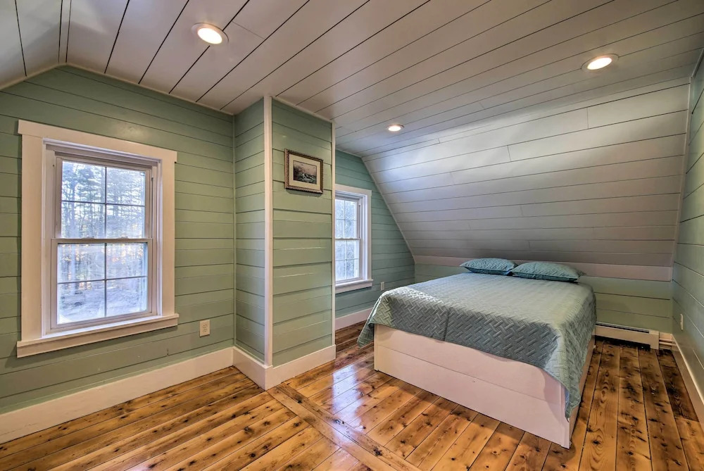 Riverfront Coastal Escape With Deep Water Dock!