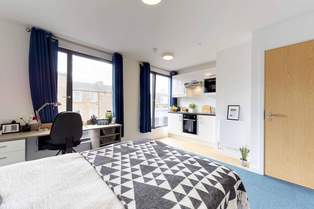 For Students Only Haymarket in Edinburgh - Close to Haymarket Station