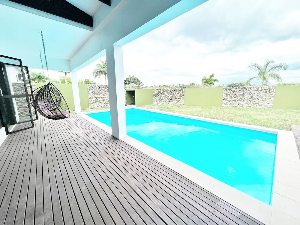 Paradise Villas