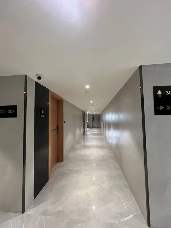Hotel Tulips Grand