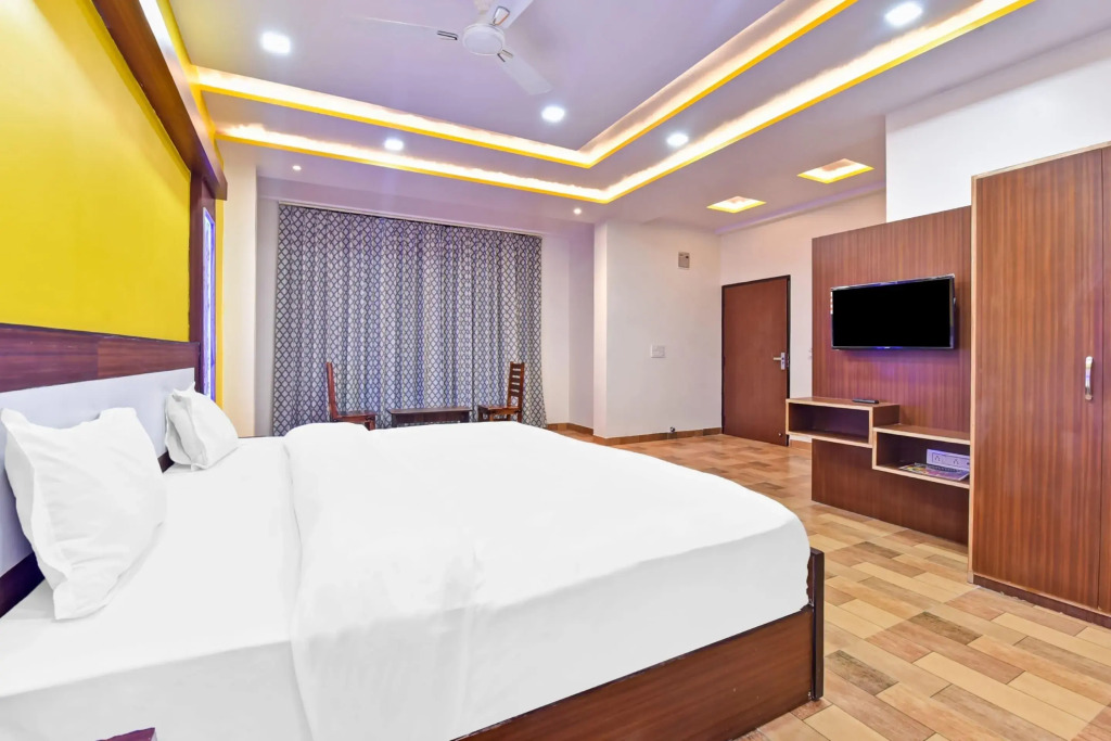 Collection O 86689 Hotel Panther