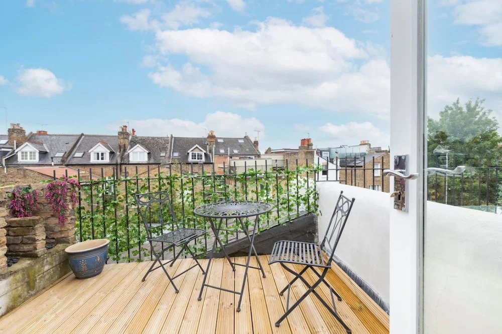 Green Leafy 2 Bedroom in Clapham