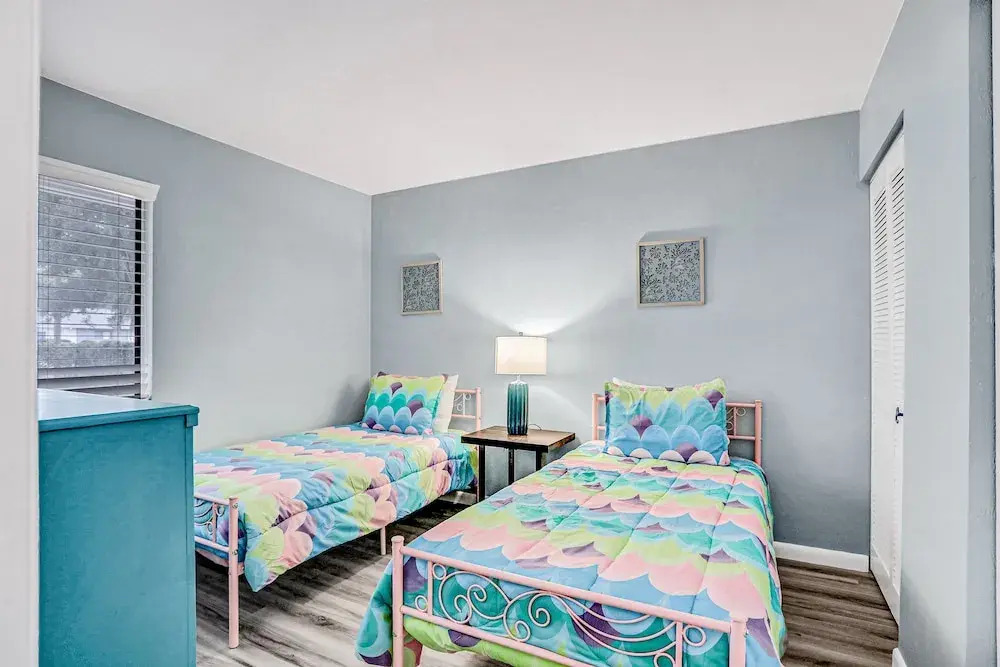 Charming Home Near Beach & Golf With Central AC & Patio - Dog-friendly