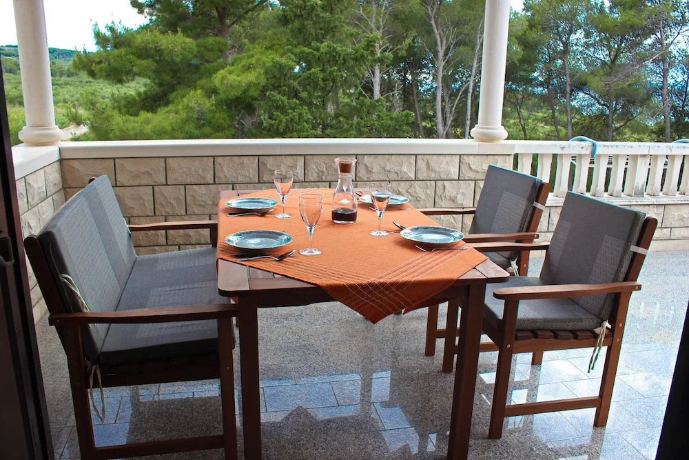 Apartments Pezzi / Two Bedrooms A1 Gajo