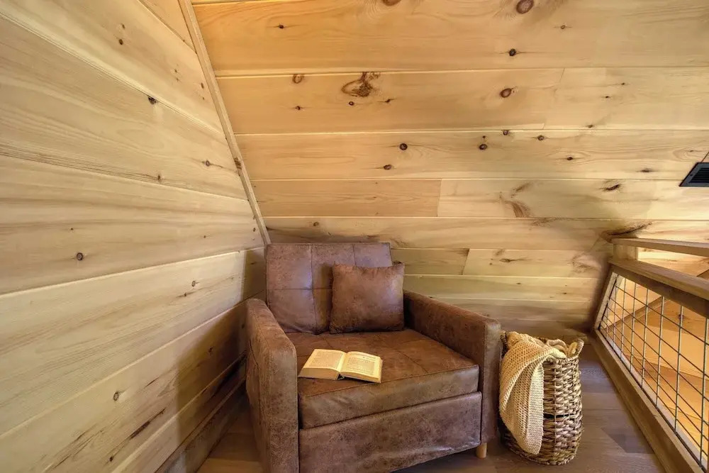 Birch Lodge by Avantstay Indoor Pool, Theater, Game Room & Stunning Views!