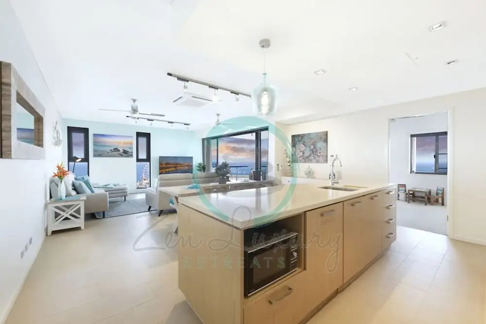 Penthouse Haven Lux Balcony Dining Sea View