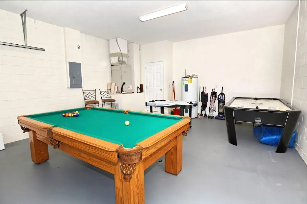 Oxford House #230890 - 5 Br home