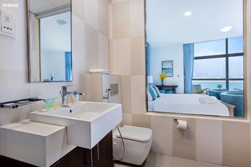 Luxurious Apt In The Palms Sea View Bnbmehomes
