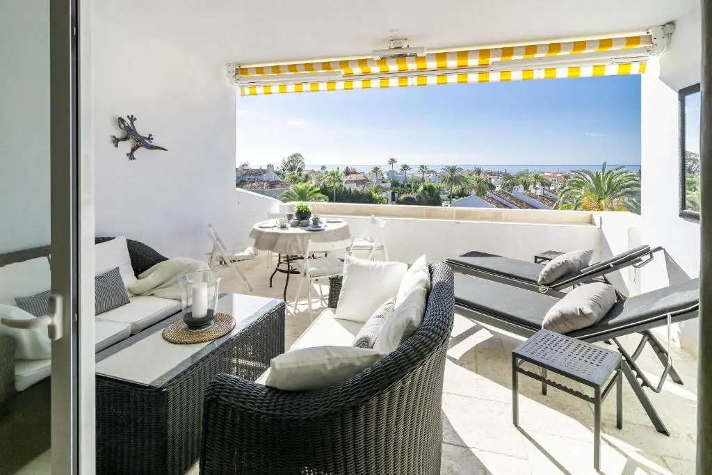 MA2- Sea views, walking distance to Puerto Banus