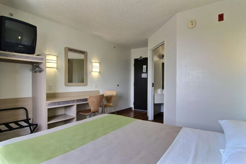 Motel 6-Albuquerque, NM - North