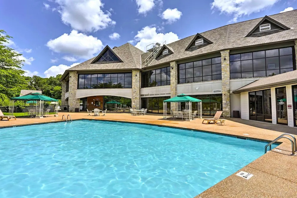 Pool & Lake Access: 'cozy Nest' in Branson West