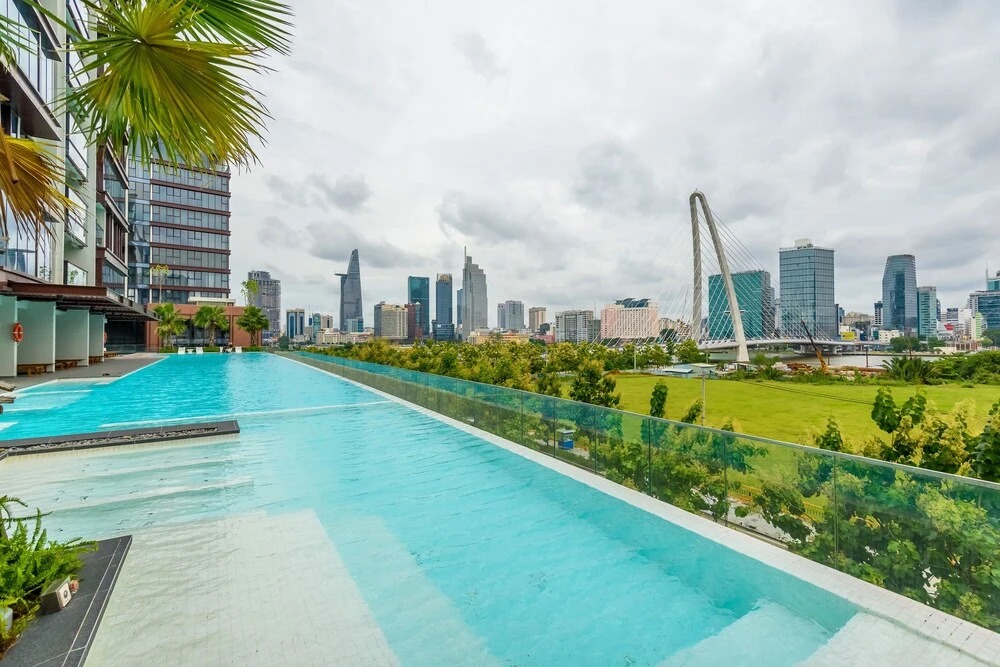 Prime Riverside Metropole by DiStay
