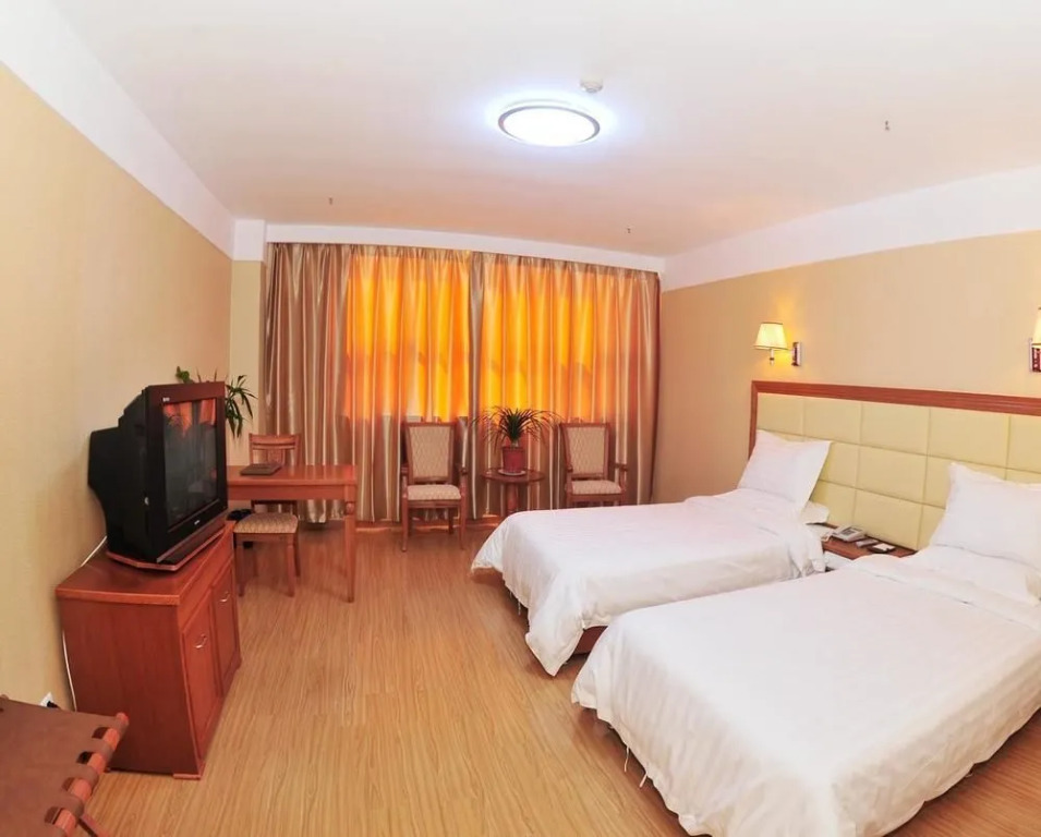 Zhucheng Long Yun Holiday Inn