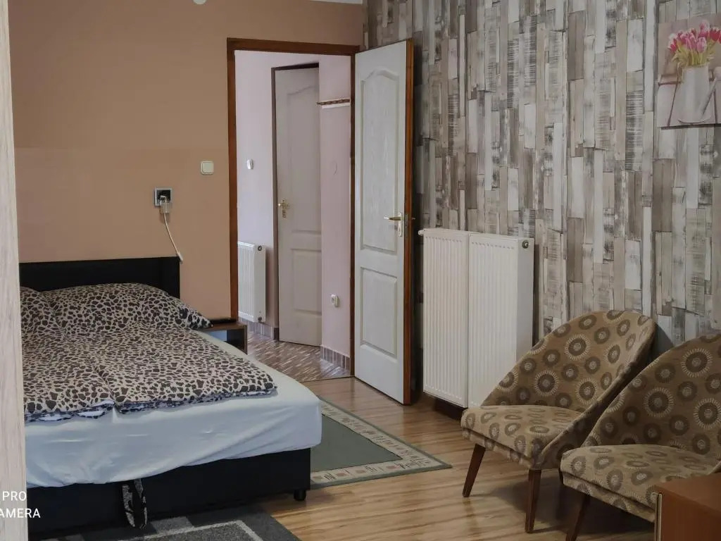 Apartman Edit