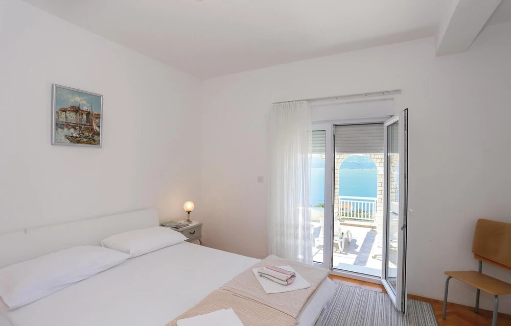 Stunning Home in Stanici With Wifi and 3 Bedrooms