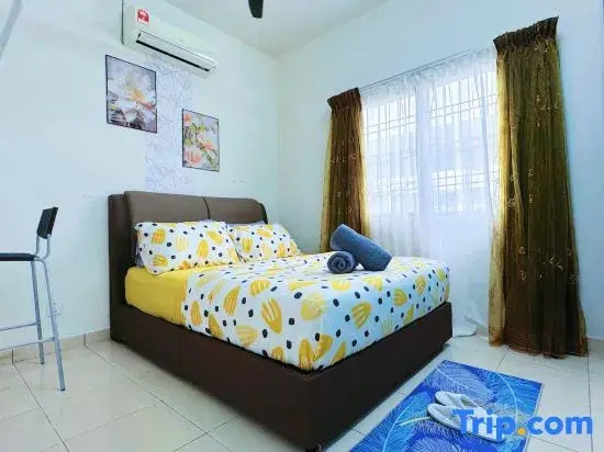 Sri Ixora Kajang | Spacious 3BR w/ Full A/C