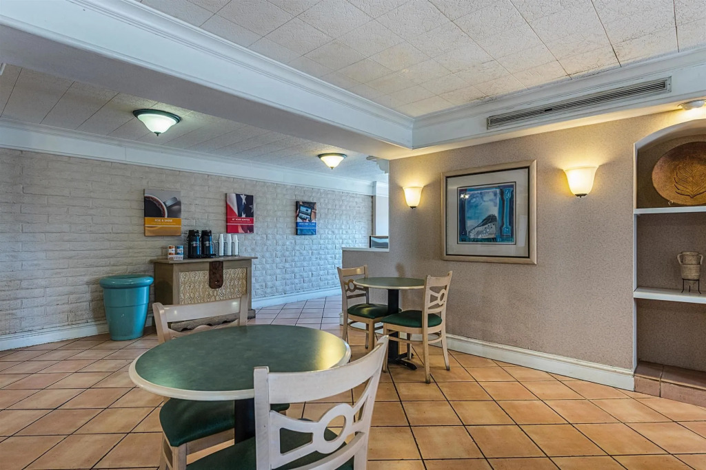 Motel 6-Knoxville, TN