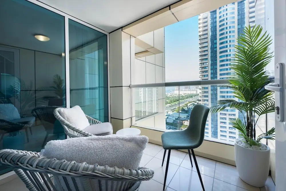 Cozy 1-bedroom Apartment for 4 in Dubai Marina