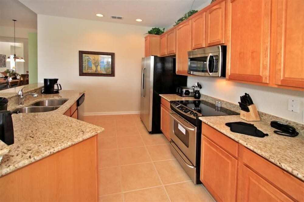 5 BR Teascone Blvd Sleeps 10