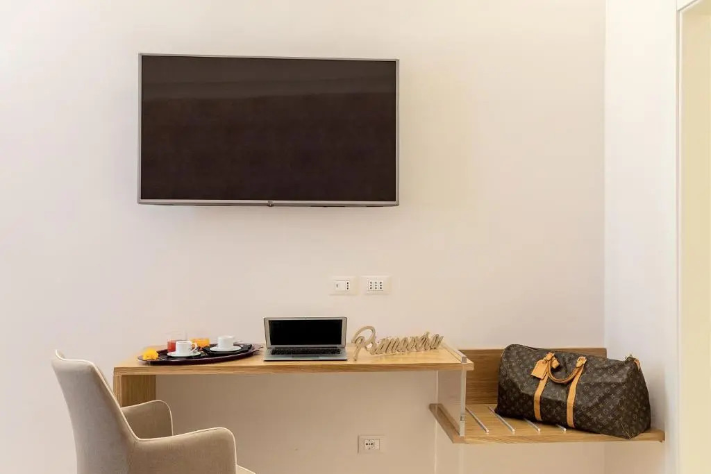 CAVOUR SUITES