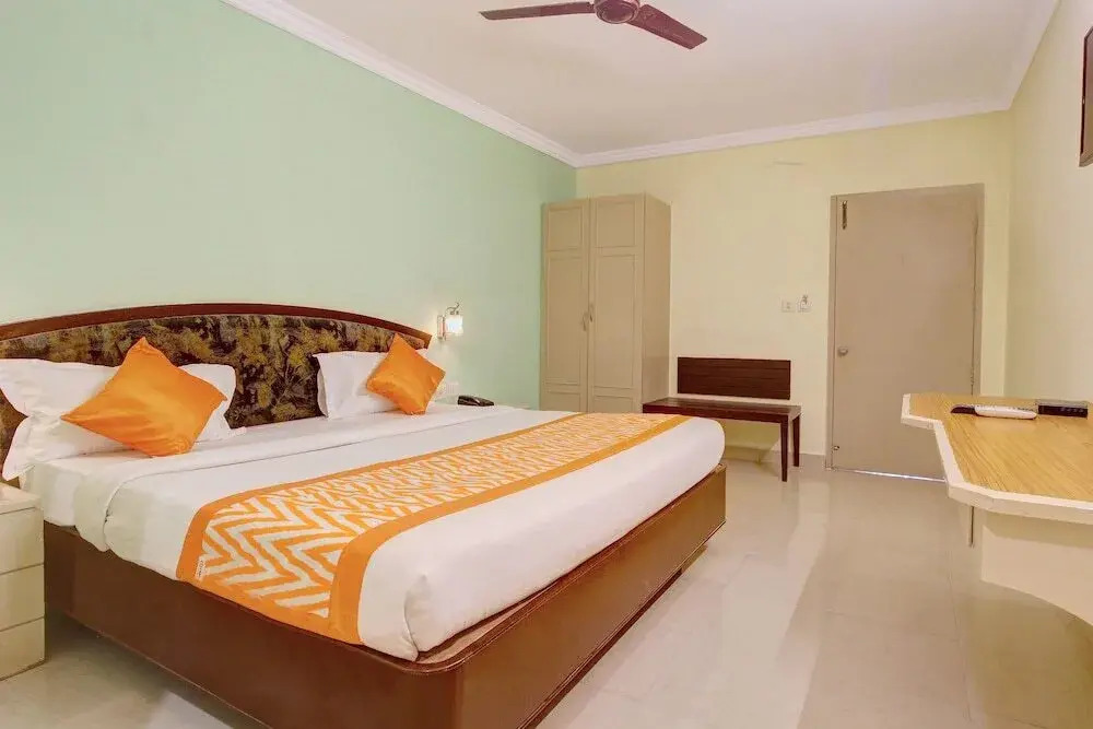 Indu Pearls Inn by OYO Rooms