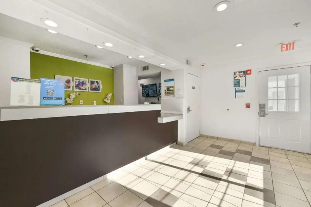Studio 6 Extended Stay - Tucker, GA - Atlanta Northlake