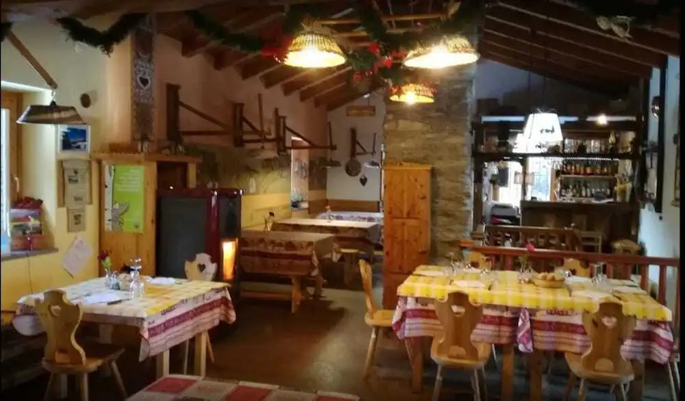 Lavese' Ostello con Ristoro