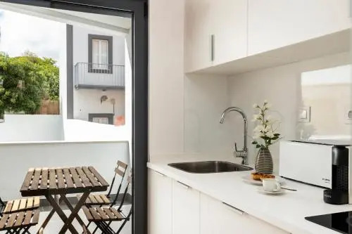 Modern and Sunny apartments in central Belém