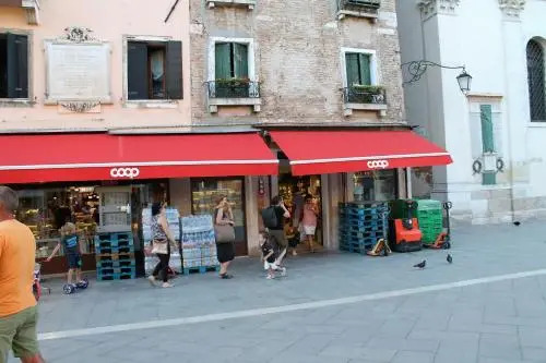 Calle dei Preti