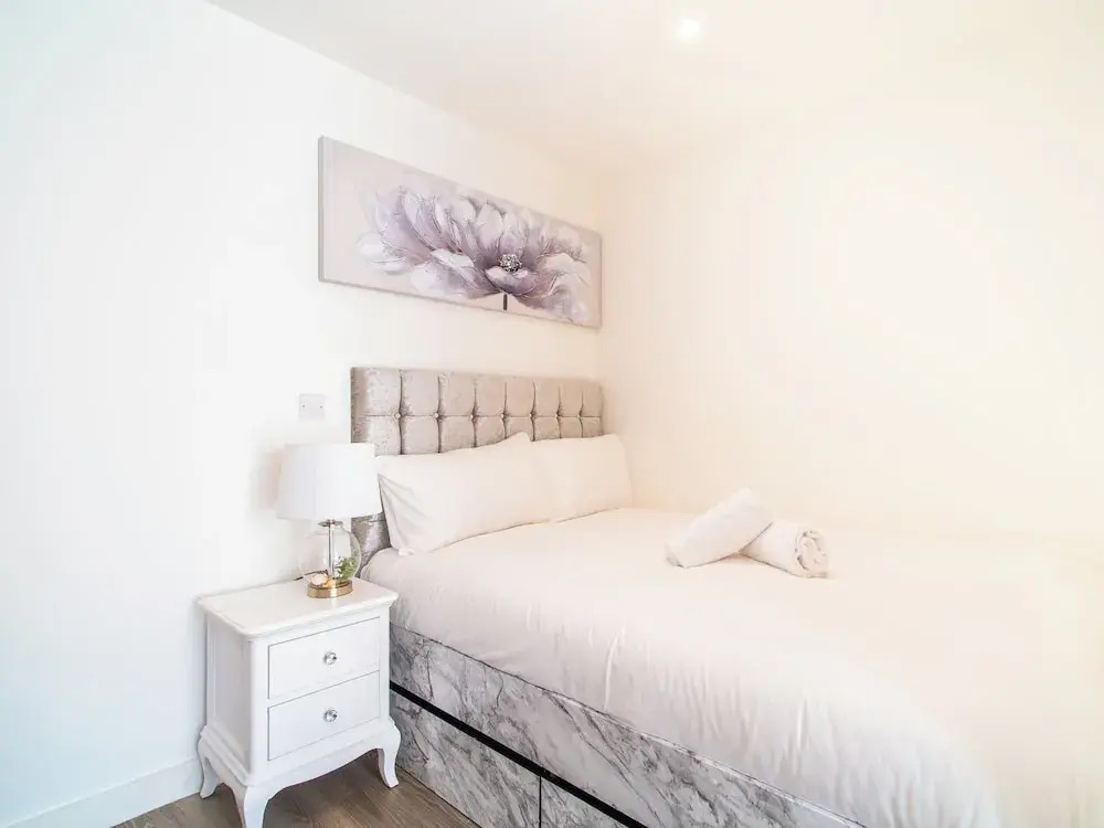 Sheffield City Apartment Retreat
