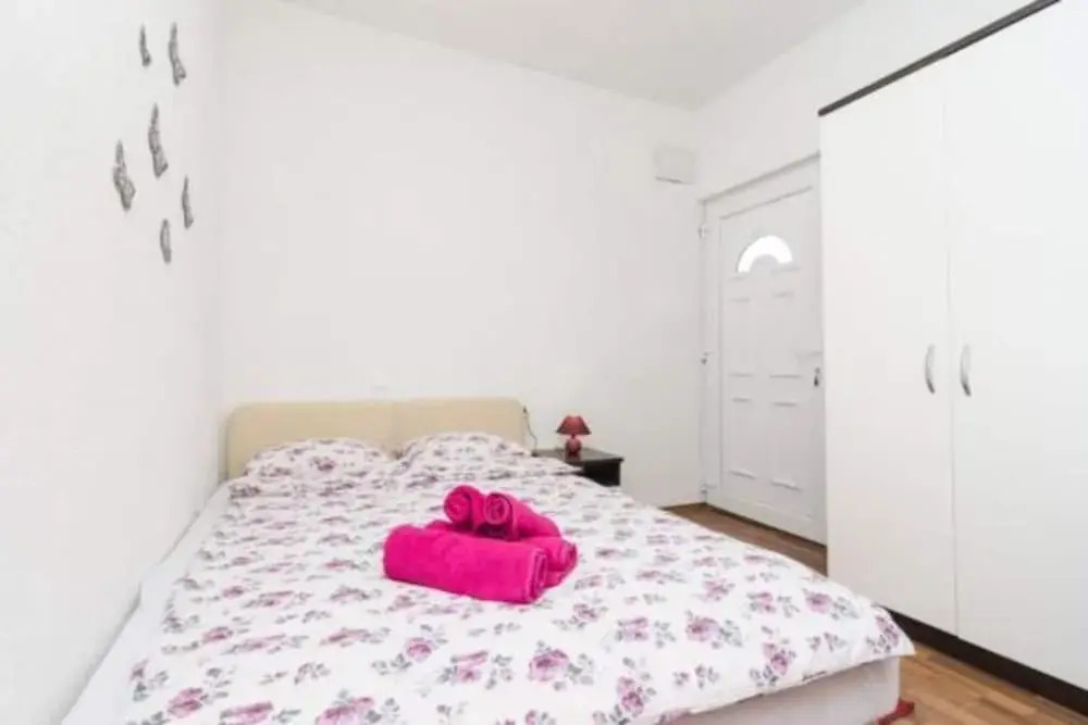Apartments Dalamar - Studio With Terrace