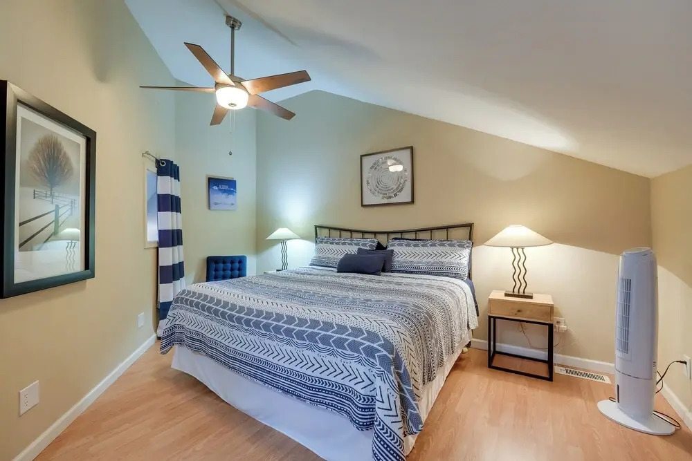 Indoor Pool Access: Golf Getaway Near 76 Strip!
