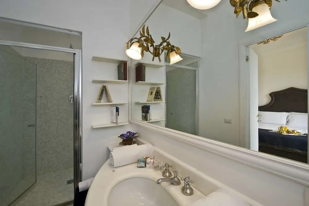 Domus Aurea Relais Guest House