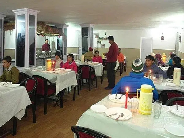 Hotel Himgiri