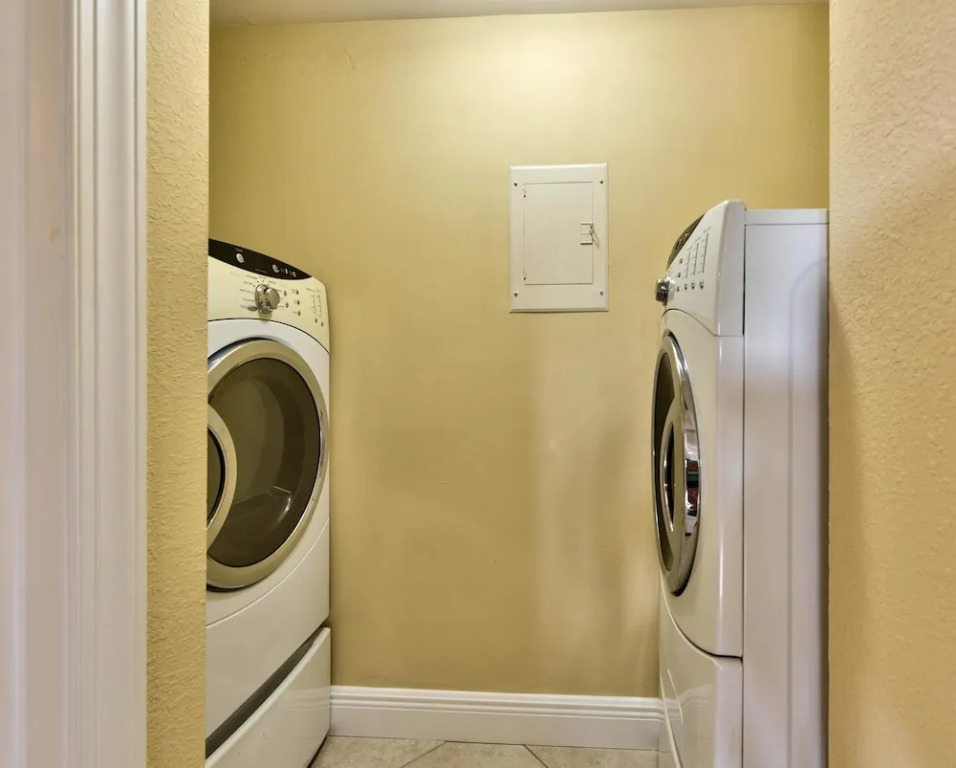 Capri Golf Condo 2 Bedroom Home by NFVH