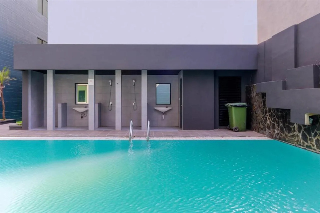 Super OYO Townhouse 2 Hotel Gunung Sahari