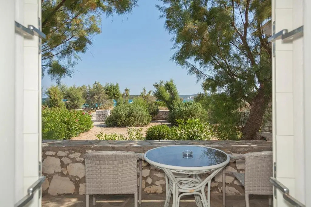 Mika Bungalows