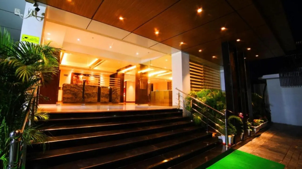 Hotel Le Lotus Grand Varanasi