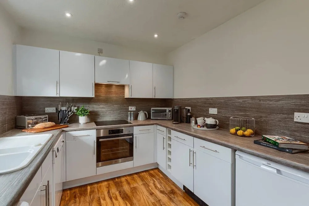 Captivating 3-bed Apartment by Gleneagles