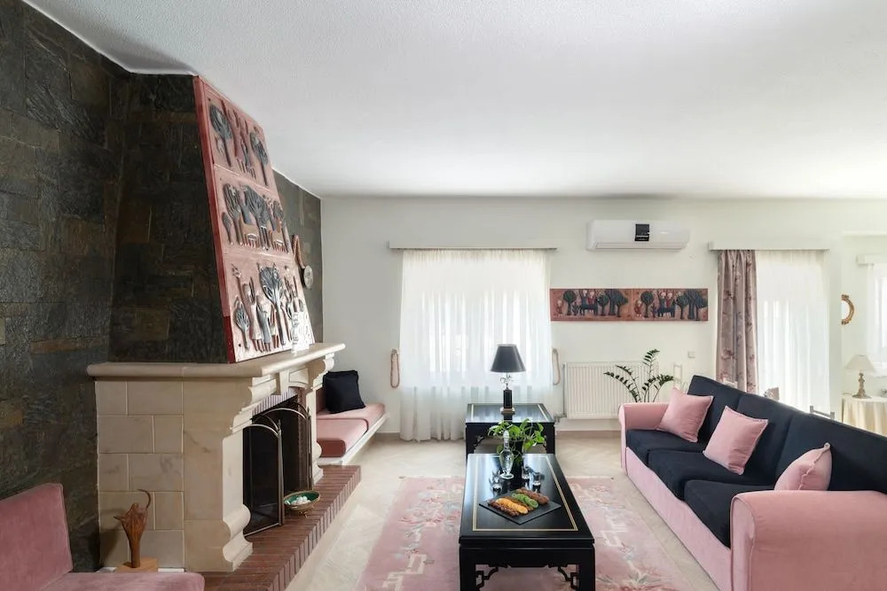 Elegant Harbour Apartment