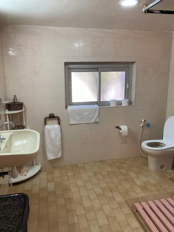 Cabanon Pied Dans Leau