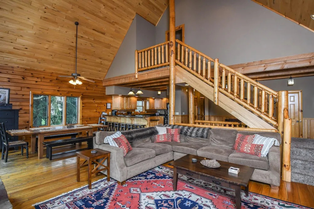 Bear Hollow 5 Bedroom House