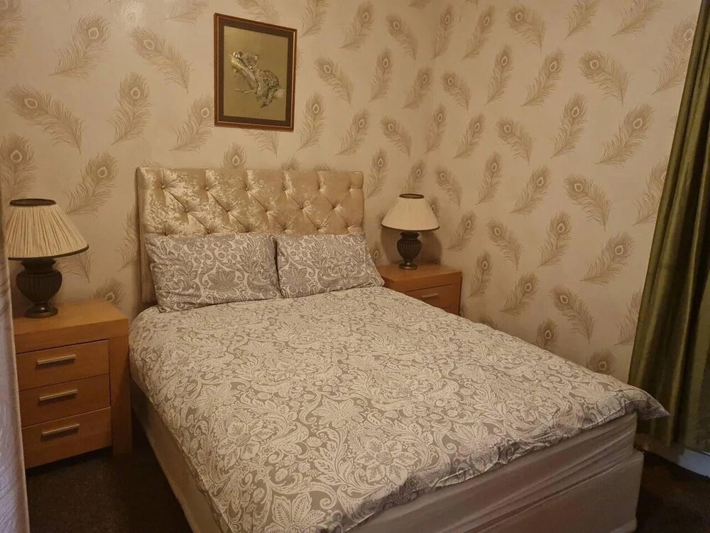Impeccable 4-bed House in Blackpool