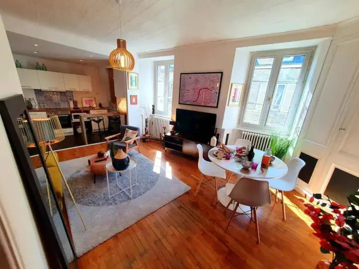 L'EXPO - Hypercentre - Atypique - 1 chambre