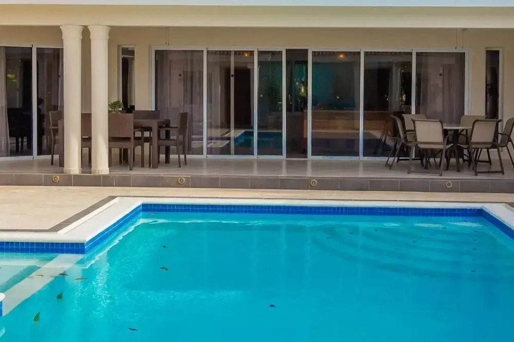Privacy and Comfort Luxury 6 Bedroom Villa