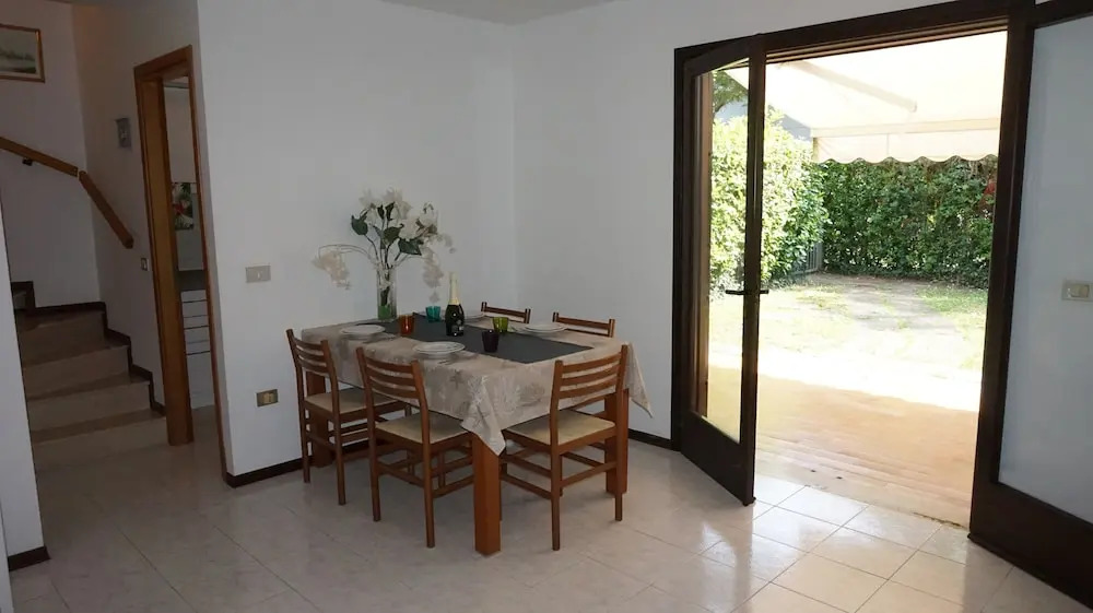 Spectacular Terraced Villa Near the sea With Private Garden, on Three Floors