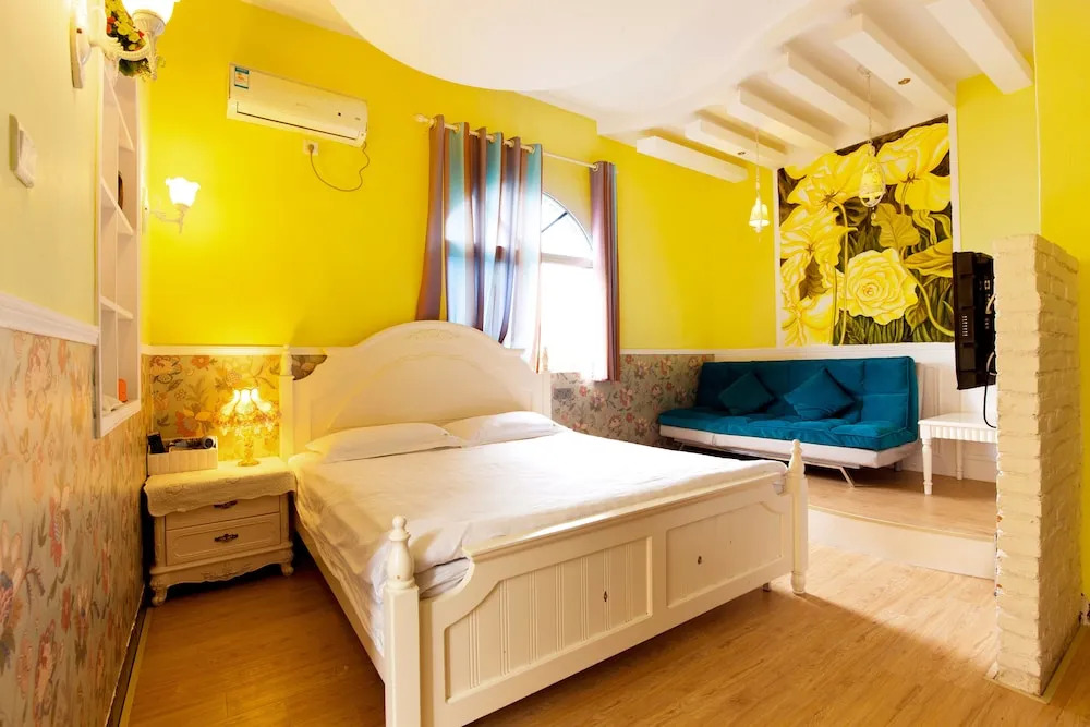 Anshu Seaside Inn