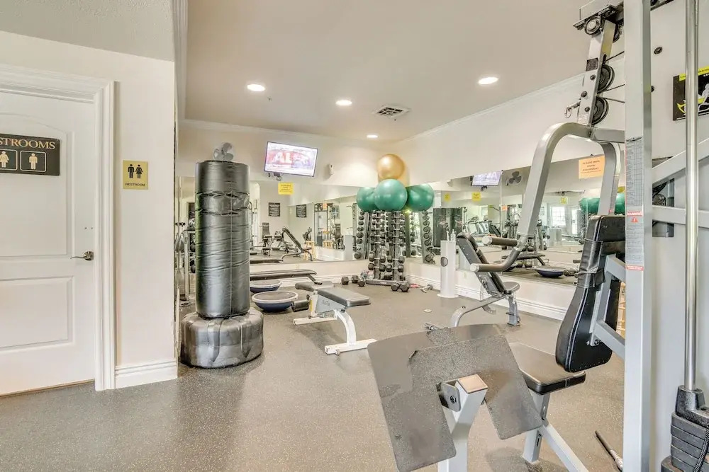 Branson Family Condo: Golf, Relax & Swim!