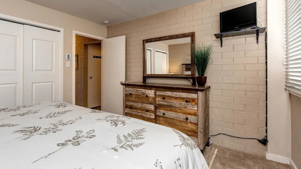 1704 Captain Molly Drive Condo 1 Bedroom 1 Bathroom Condo
